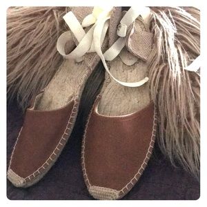 Brand New Soludos Size 10